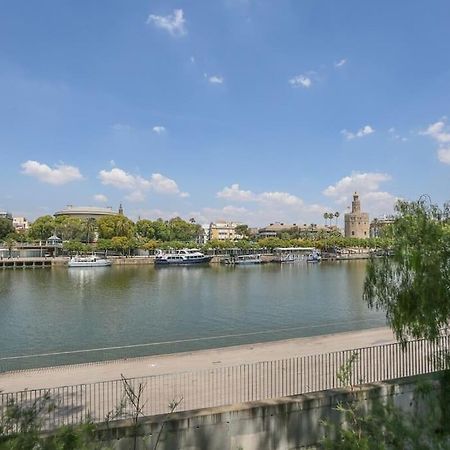 סביליה Riverwalk Suites - Puente Triana מראה חיצוני תמונה