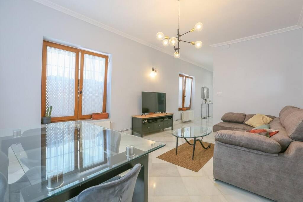 סביליה Riverwalk Suites - Puente Triana מראה חיצוני תמונה